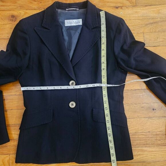 Max Mara Black Virgin Wool Two Button Blazer Coat Size 6 - Picture 3 of 7